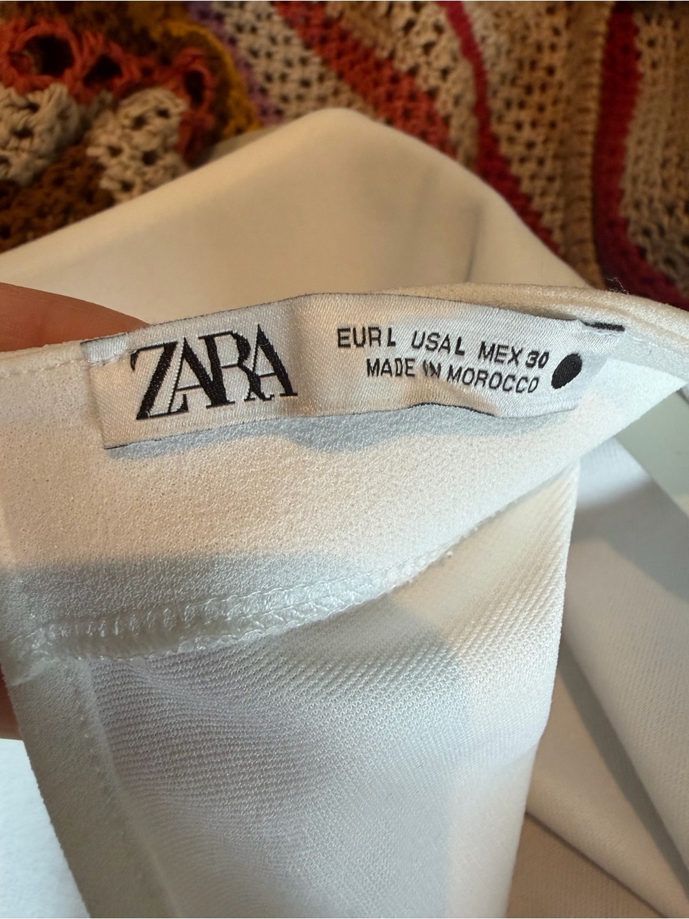 Zara Sleeveless Drape Neck Women's Top - Picture 3 of 4